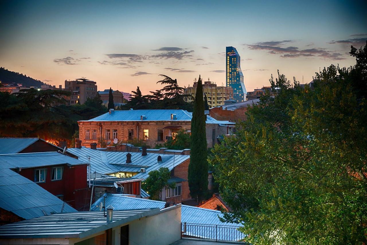 Guest House Sky Plus Tbilisi Exterior foto