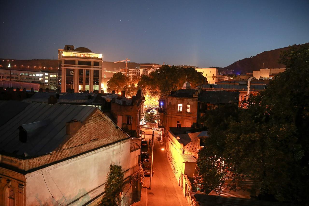 Guest House Sky Plus Tbilisi Exterior foto