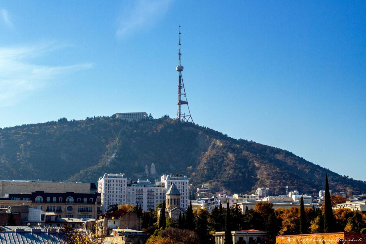 Guest House Sky Plus Tbilisi Exterior foto